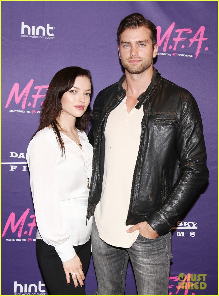 francesca eastwood gets support from father clint at m f a premiere 043967362