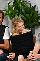 renee zellweger says she wanted to capture judy garlands human experience 04