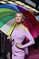renee zellweger keeps dry with umbrella at judy european premiere 10