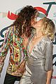 steven tyler girlfriend aimee prestonb share kiss at grammy awards viewing party 01
