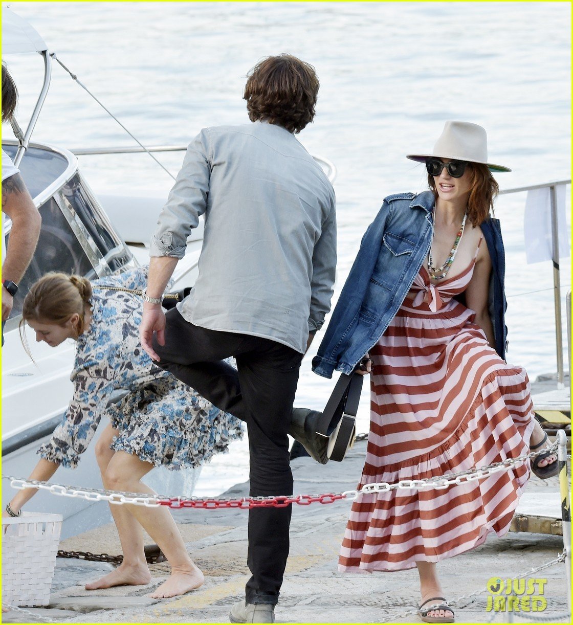 jared padalecki spotted in italy during birthday trip with wife genevieve 034591513