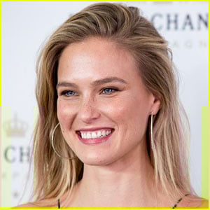 Kylie Jenner, Jessica Alba, & 27 More Pregnant Stars – All the Celebs