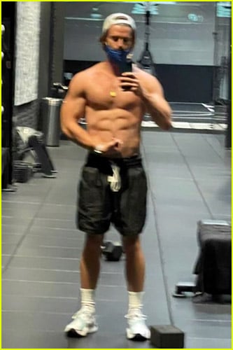 Patrick Schwarzenegger shirtless gym selfie