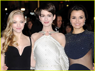 Amanda Seyfried Anne Hathaway and Samantha Barks at the Les Miserables movie premiere