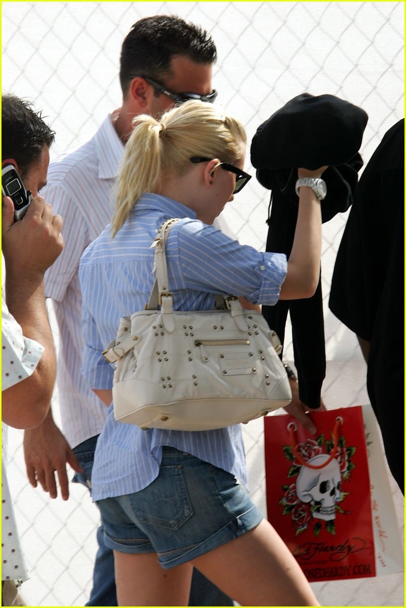 Scarlett Johansson Heats Up Miami Beach Photo 2419548 Scarlett