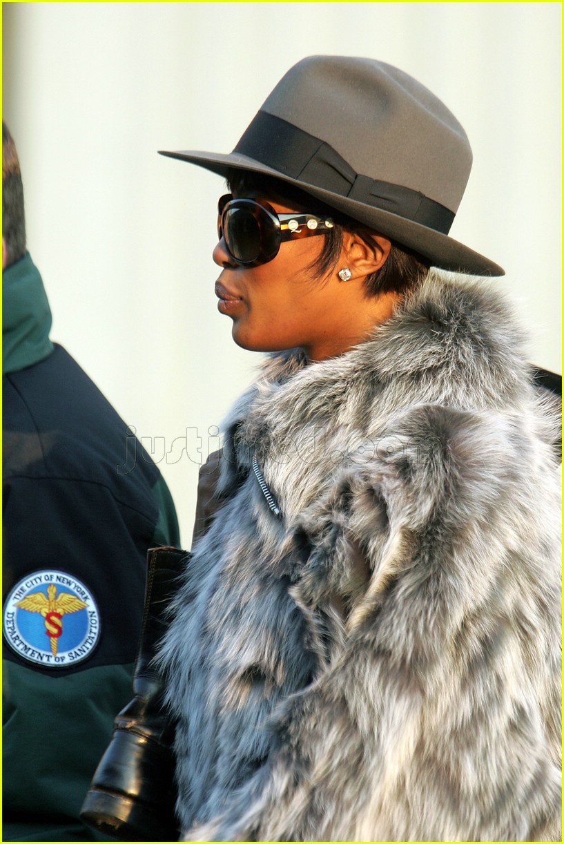 Naomi Campbell Reports for Sanitation Duty... in a Fur Coat Photo