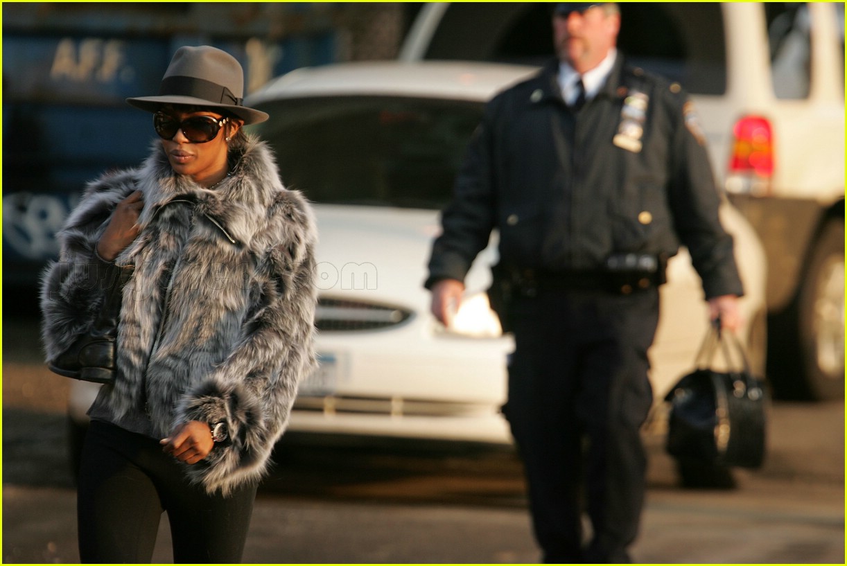 Naomi Campbell Reports for Sanitation Duty... in a Fur Coat Photo