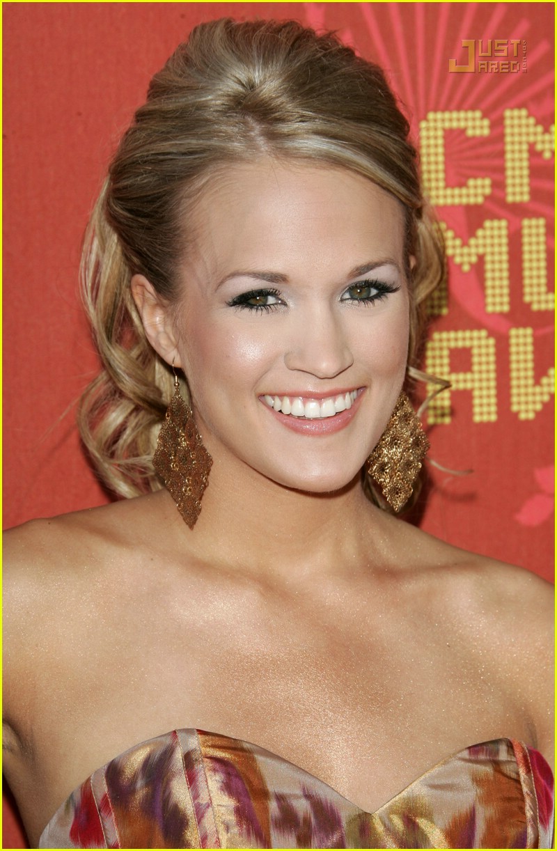 Carrie Underwood @ Country Music Awards: Photo 111791 | Carrie