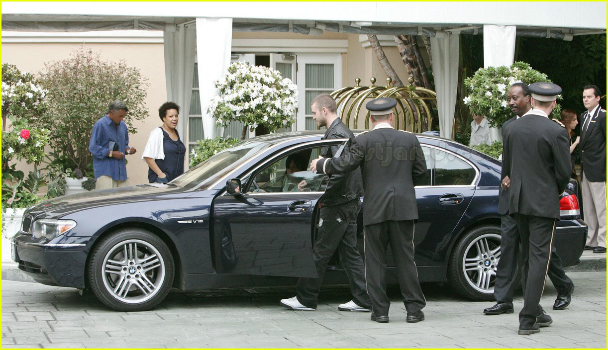 Justin Timberlake is a Big Tipper Photo 90461 Justin Timberlake
