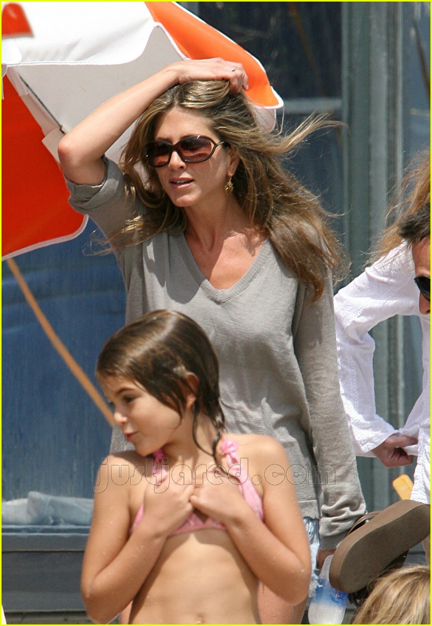 Aniston's Memorial Day Madness Part II Photo 197671 Celebrity