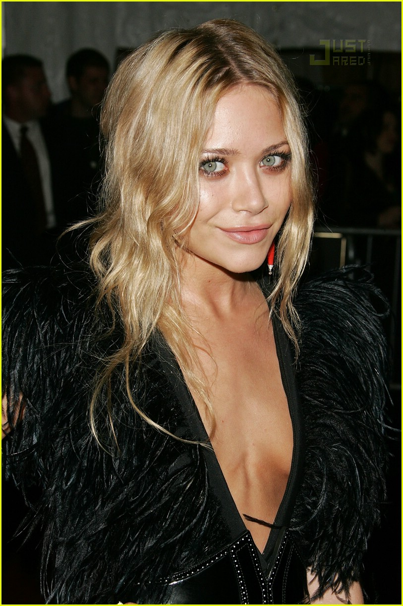 Olsen Twins @ Costume Institute 2007: Photo 148851 | Olsen, Mary-Kate Twins Pictures | Just Jared