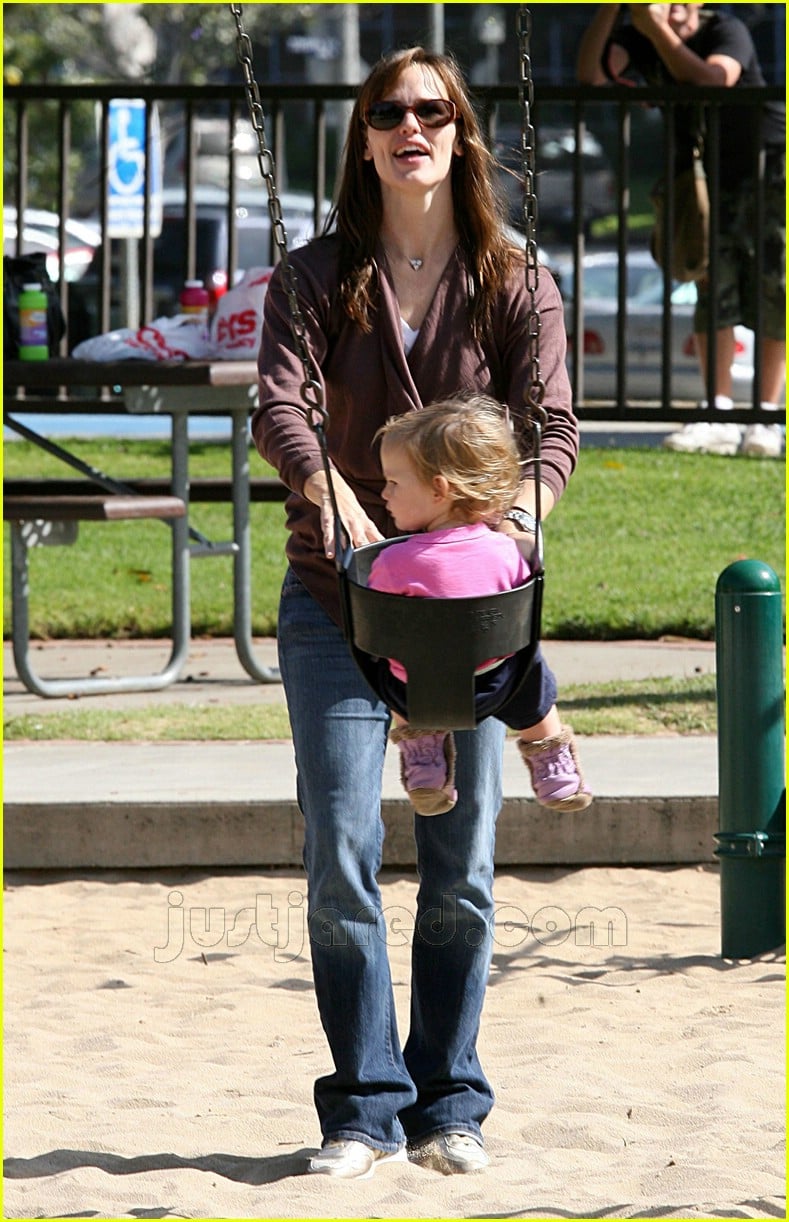 MommyBaby Bonding for Jen & Violet Photo 432101 Ben Affleck