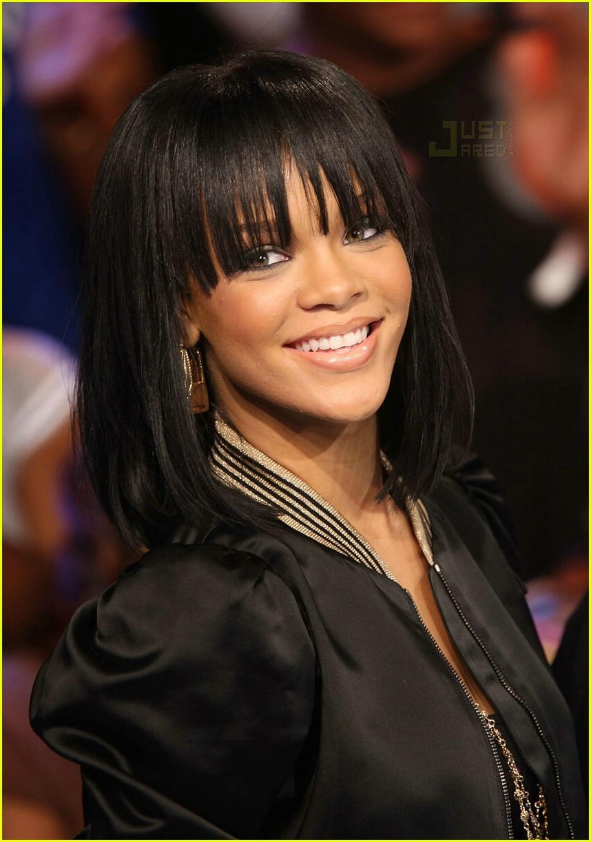 Rihanna's Brass Knuckle Heels Photo 498671 Photos Just Jared