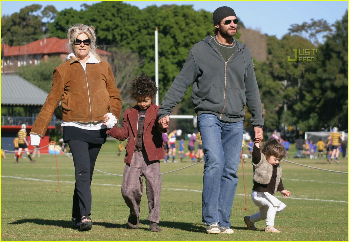 Hugh Jackman's Soccer Fun Photo 519781 Ava Jackman, Celebrity Babies(02)
