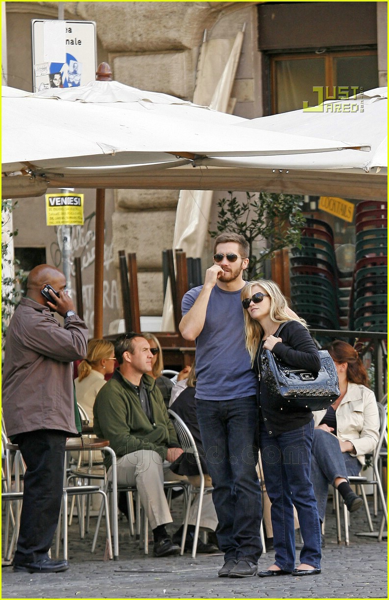 Reese & Jake's PDA Lovefest Photo 687081 Jake Gyllenhaal, Reese