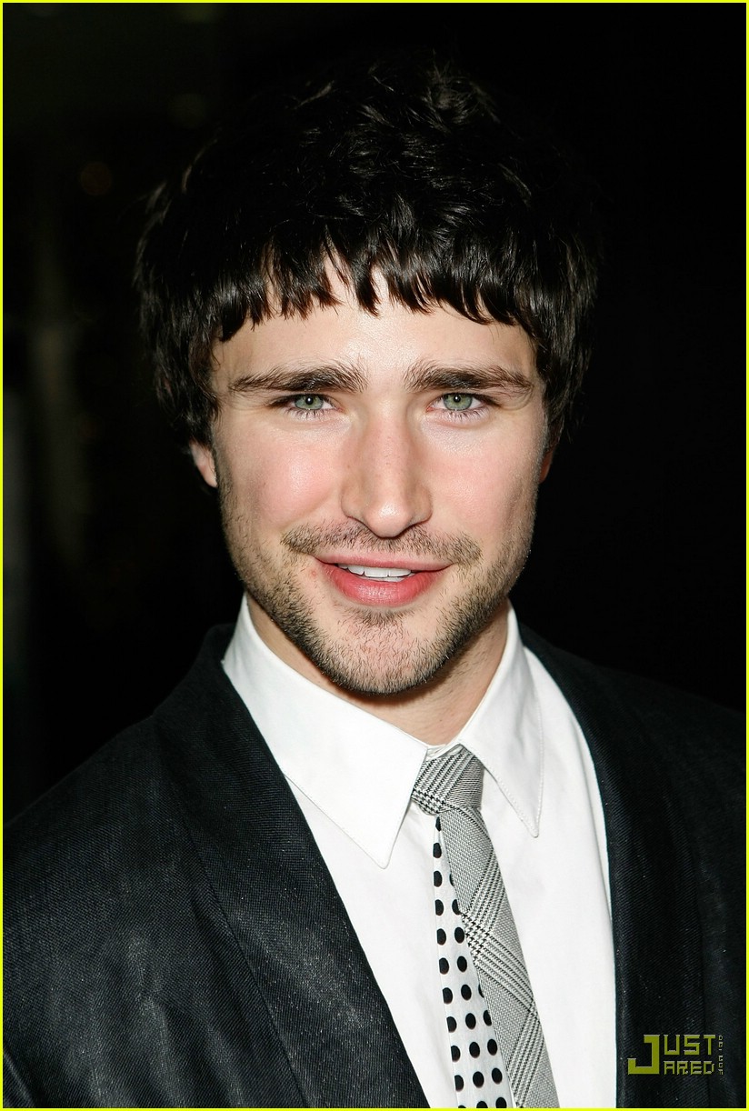 Matt Dallas Bangin' New Do Photo 768671 Photos Just Jared