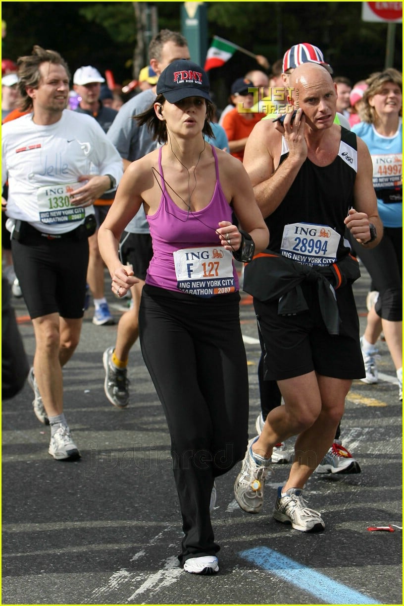 Katie Holmes Running NYC Marathon FIRST PICTURES Photo 707301