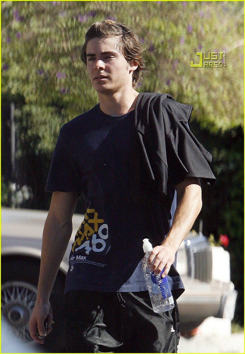 Photo zac efron basketball balla 11 Photo 727571 Just Jared