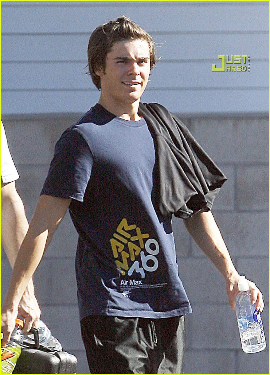 Zac Efron is a Basketball Balla Photo 727621 Photos Just Jared