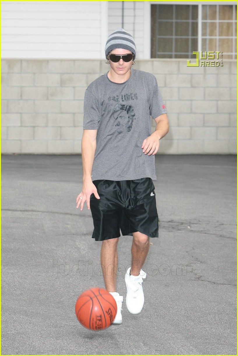 Zac Efron is a Basketball Playa Photo 719011 Photos Just Jared