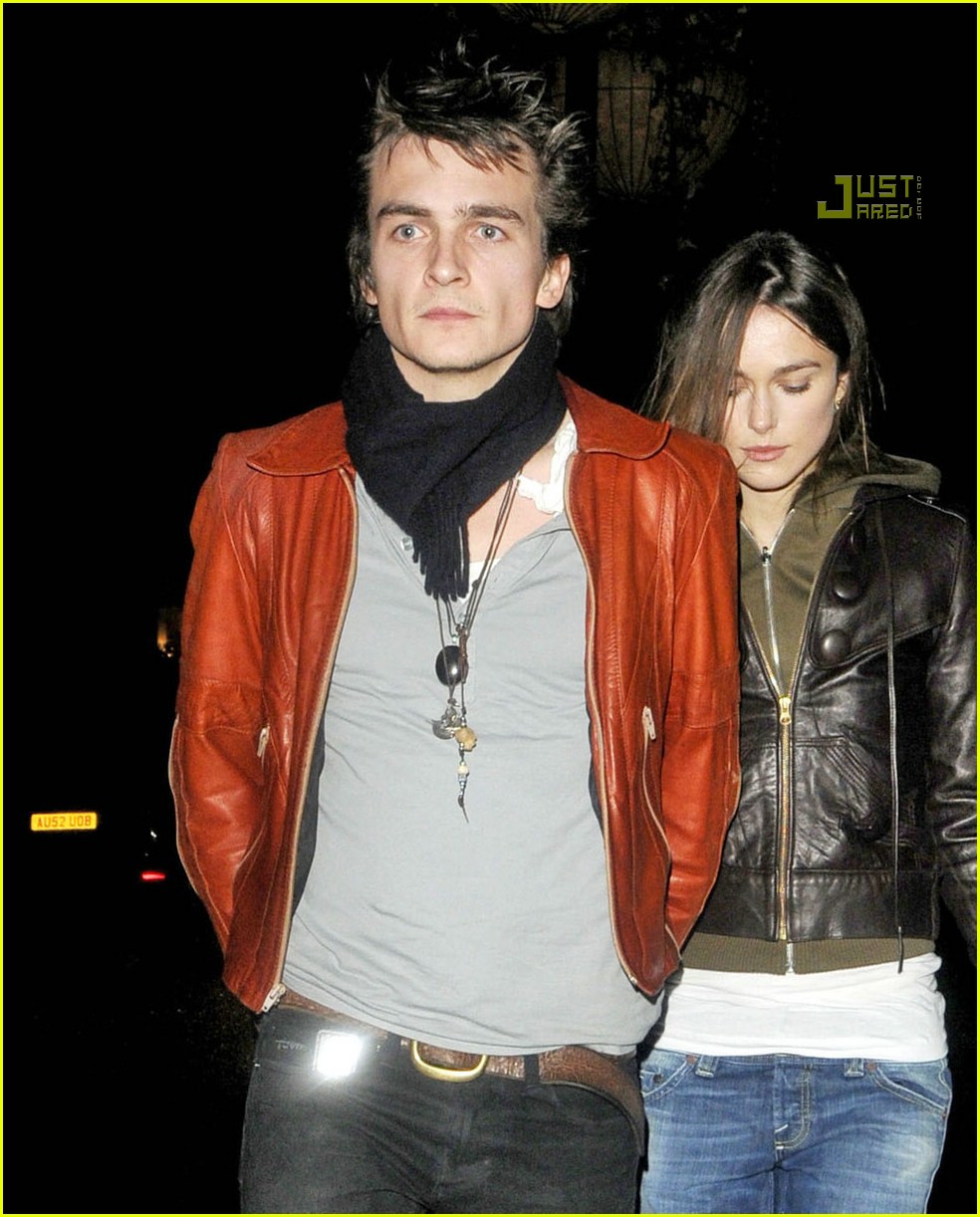 Happy Birthday, Sienna Miller!: Photo 822741 | Photos | Just Jared