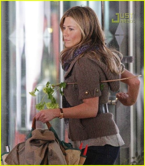 Photo jennifer aniston flower girl 06 Photo 850161 Just Jared