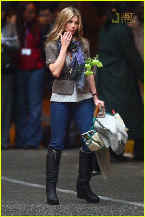 Jennifer Aniston is a Flower Girl Photo 850311 Photos Just Jared