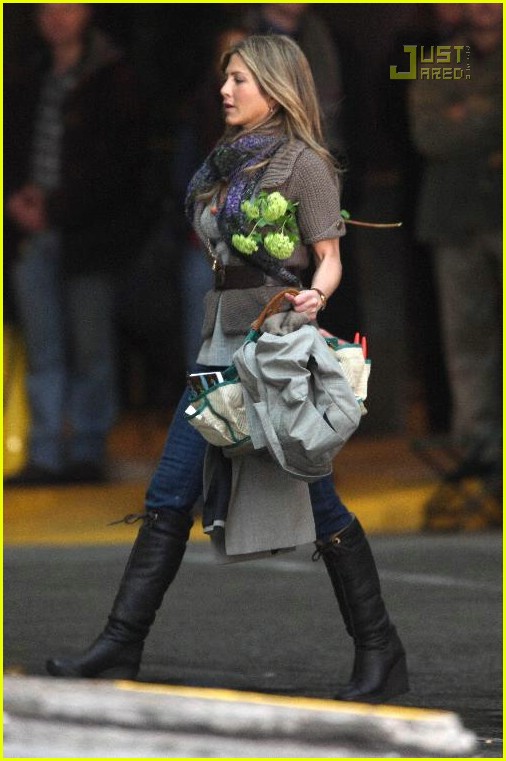 Photo jennifer aniston flower girl 25 Photo 850351 Just Jared