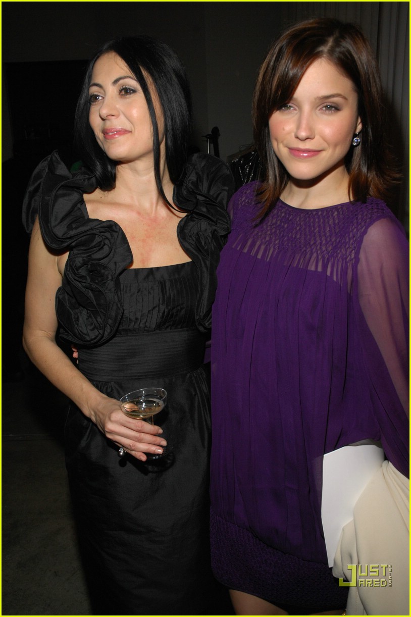 Sophia Bush is a Fashion Week Freak Photo 907721 Photos Just Jared
