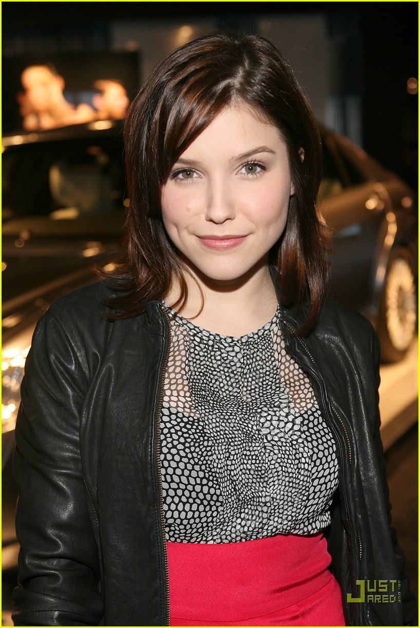 Photo sophia bush fashion week 12 Photo 901441 Just Jared
