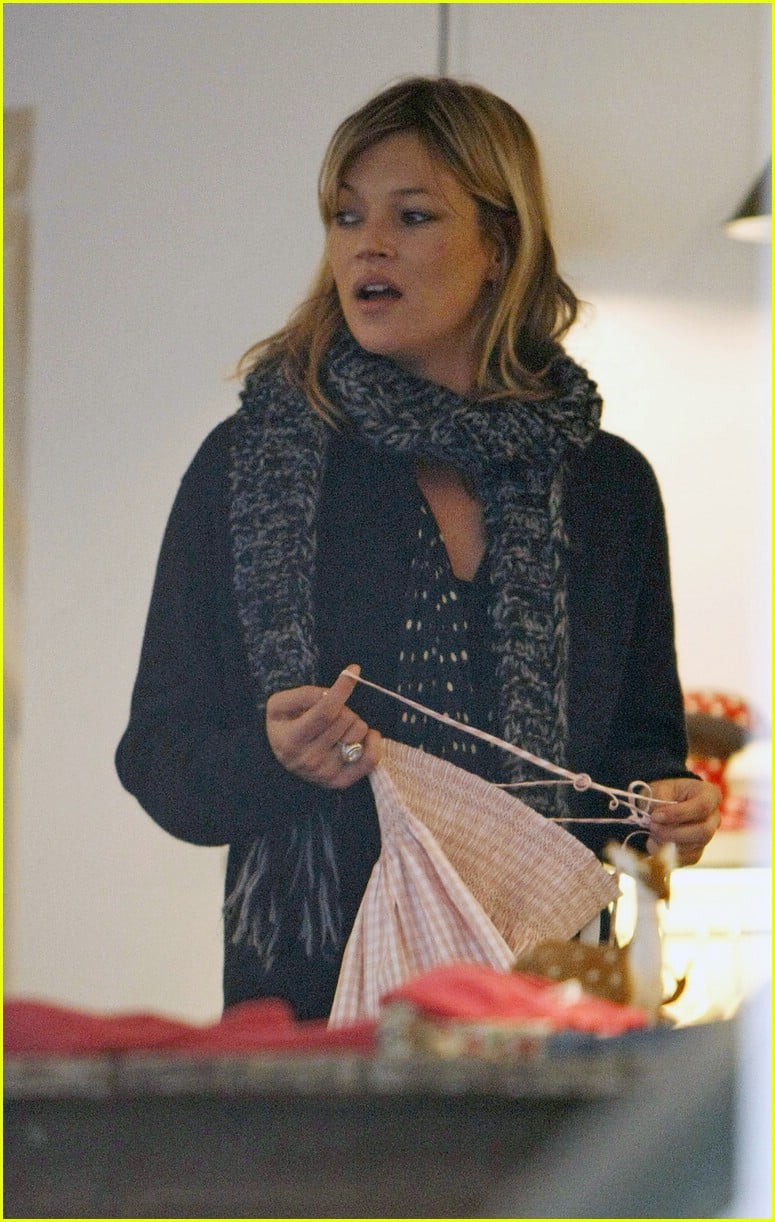Kate Moss Shops with Daughter Lila: Photo 1028671 | Photos | Just Jared
