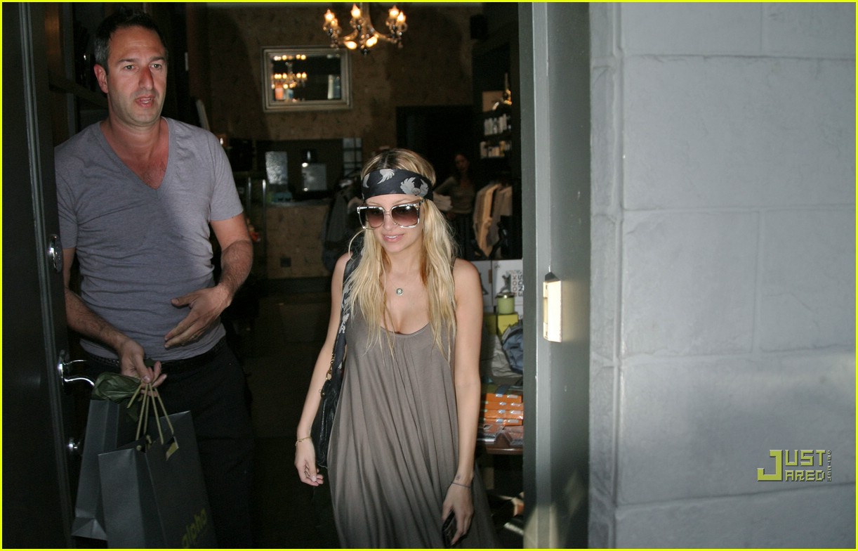 Nicole Richie Preps Birthday Bash Photo 983401 Photos Just Jared