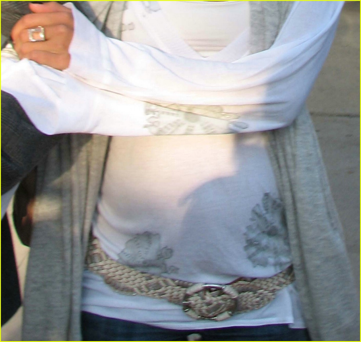 Alessandra Ambrosio Shows Her Baby Bump: Photo 1082591 | Photos | Just
