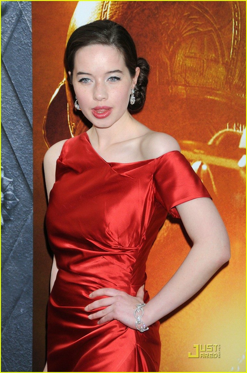 Prince Caspian Charges Paris Photo 1121221 Ben Barnes, William