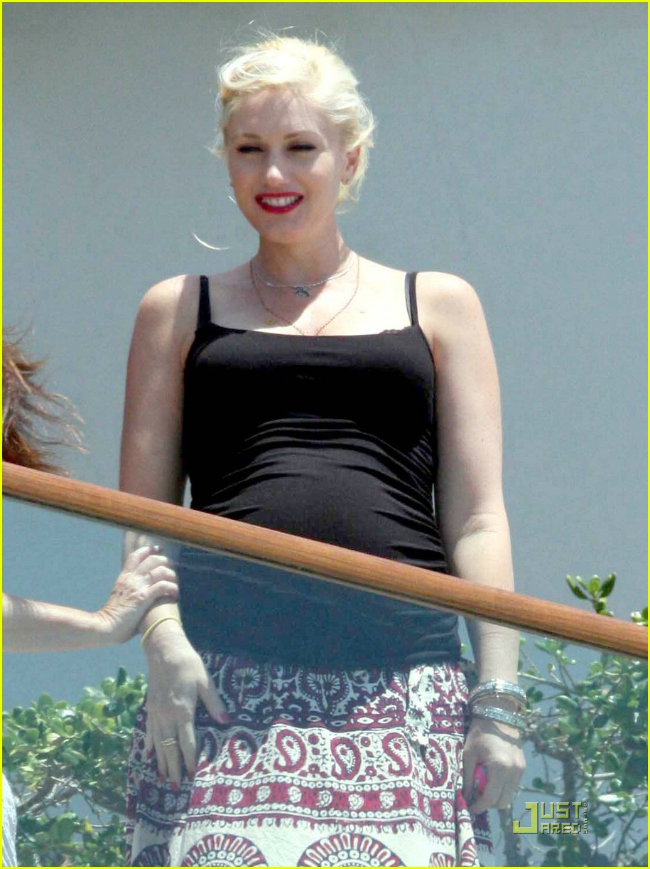 Kingston Rossdale’s Beach Birthday: Photo 1158611 | Photos | Just Jared