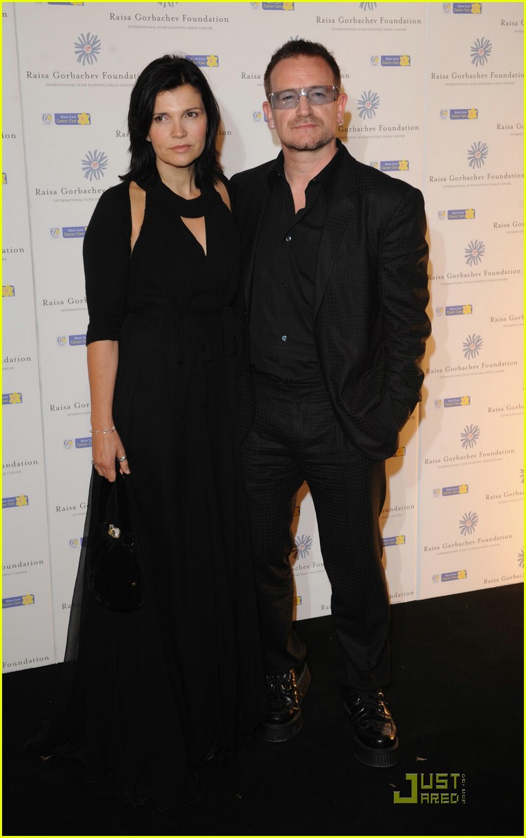 Photo bono platform shoes 06 Photo 1190021 Just Jared