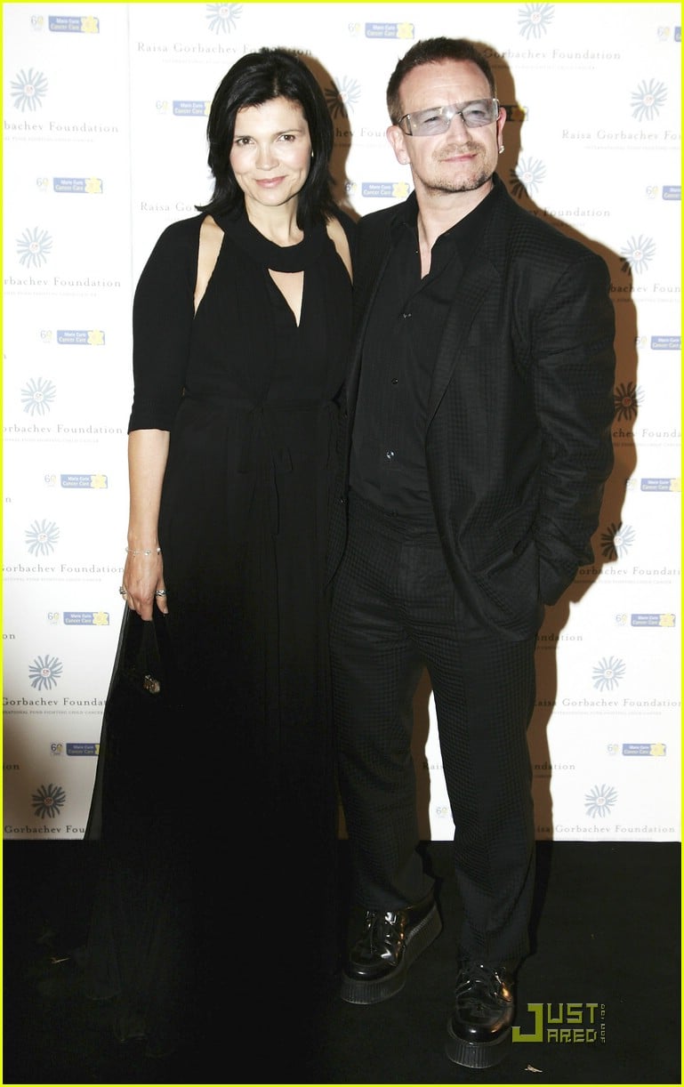 Bono Puts On His Platform Shoes Photo 1190081 Ali Hewson, Bono