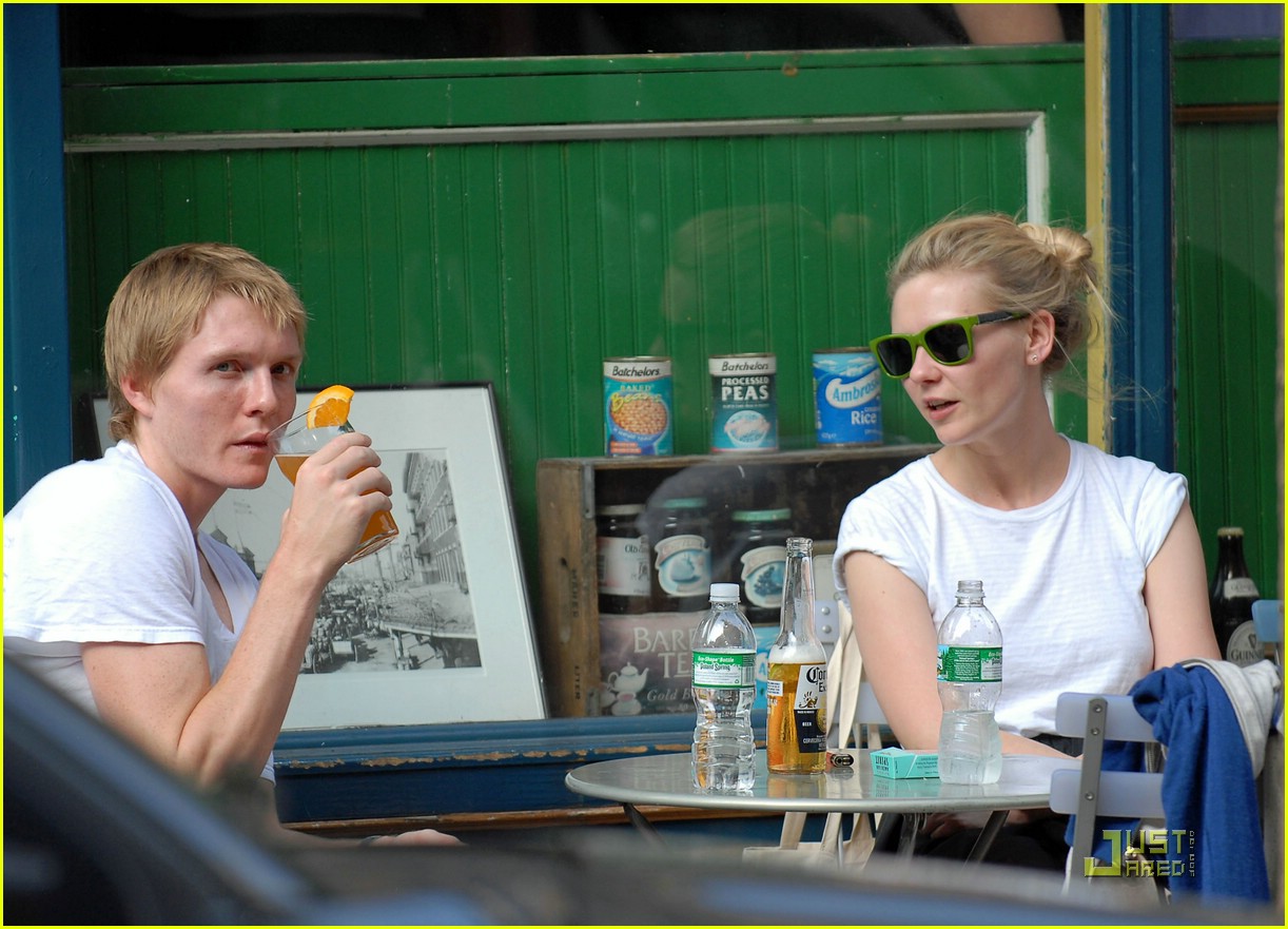 Photo christian dunst kirsten dunst brother 07 Photo 1236831 Just