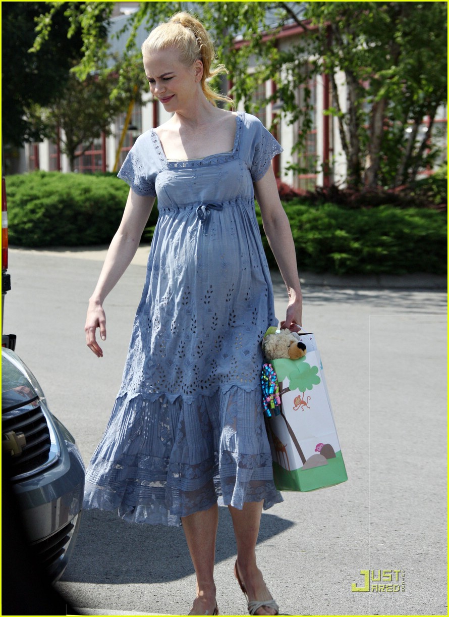 Nicole Kidman Pregnant
