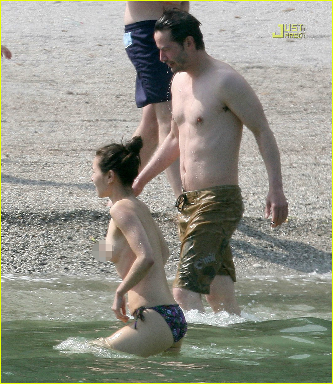 Keanu Reeves is Shirtless, China Chow is Topless keanu reeves shirtless 03 ...