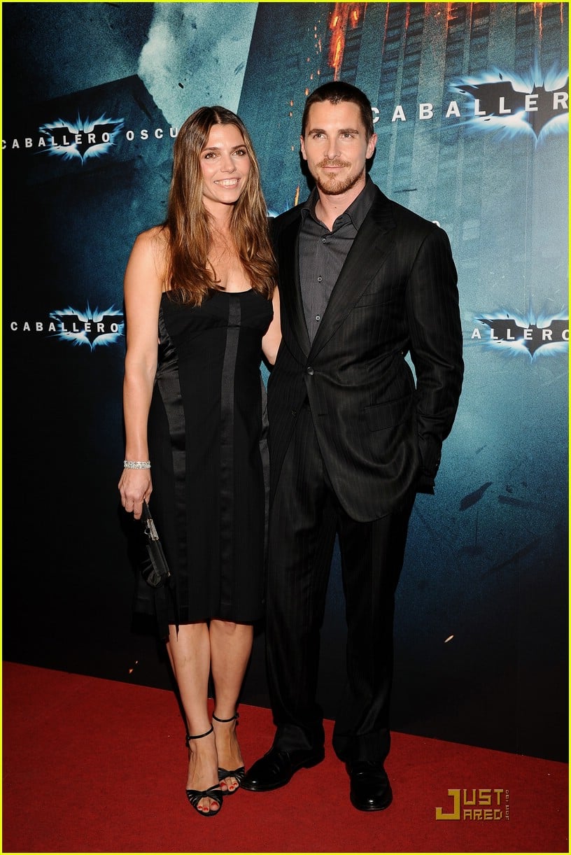 Christian Bale Puts On Brave Face Photo 1293731