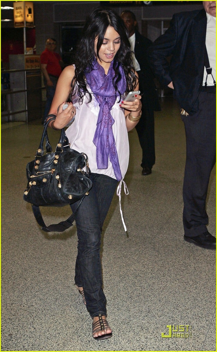 Vanessa Hudgens Jumps Through JFK: Photo 1241541 | Photos | Just Jared