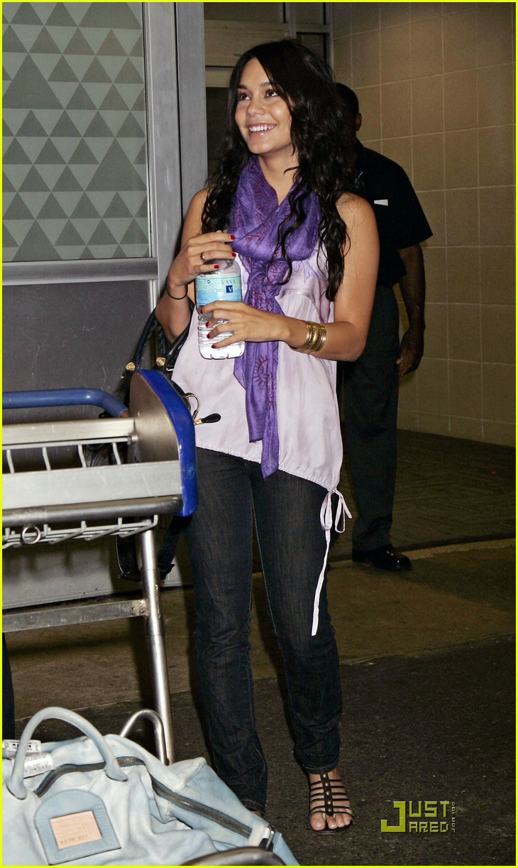 Vanessa Hudgens Jumps Through JFK: Photo 1241571 | Photos | Just Jared