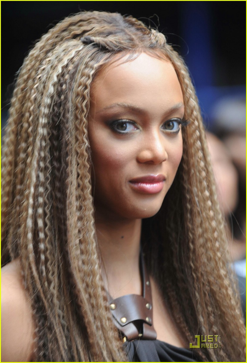 Tyra Banks Crimps Out: Photo 1336901 | Tyra Banks Pictures | Just Jared
