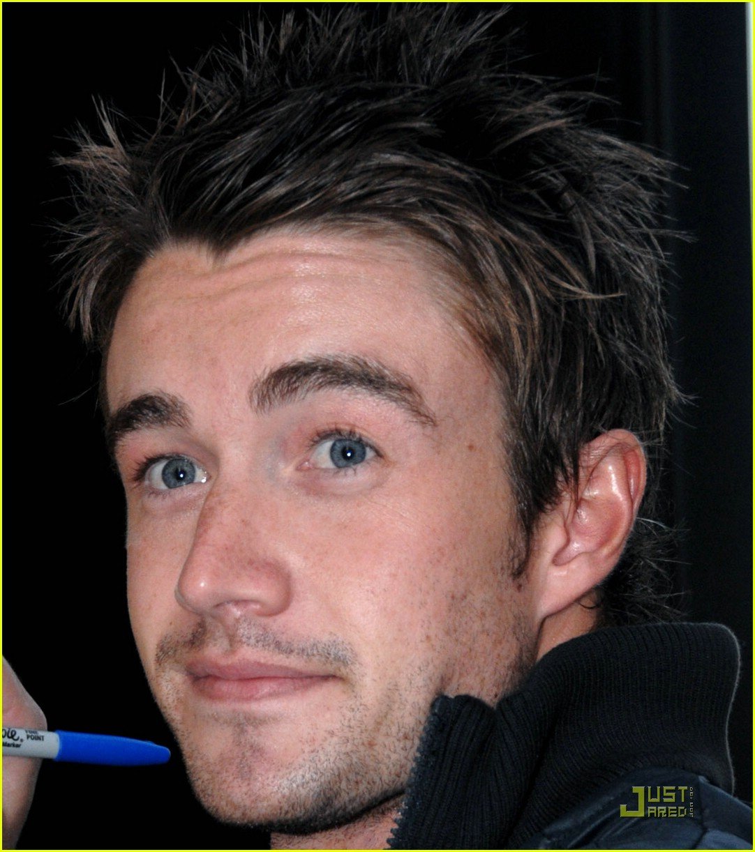 Robert Buckley is a House Bunny Believer: Photo 1353841 | Photos | Just
