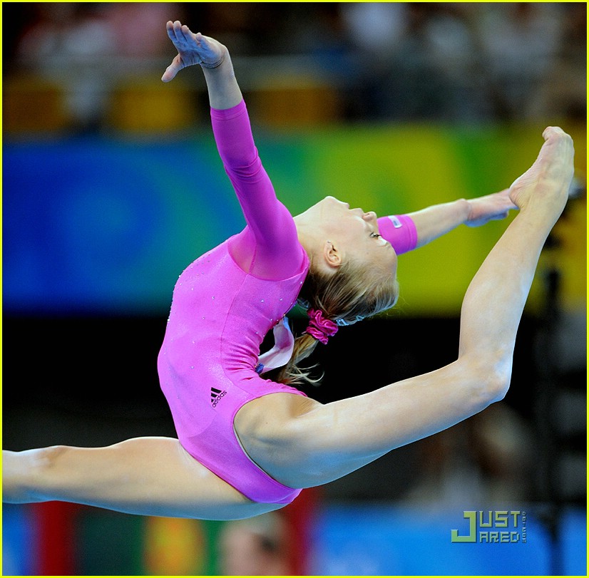 Shawn Johnson is Gold Glorious Photo 1356971 Nastia Liukin, Shawn