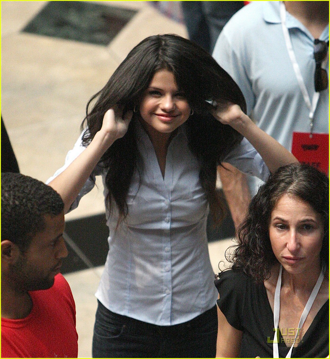 Selena Gomez: UR Votes Count!!!: Photo 1346611 | Photos | Just Jared
