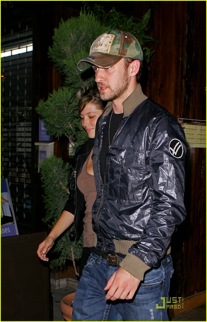 Jessica Biel Gets Some Southern Hospitality Photo 1413261 Photos