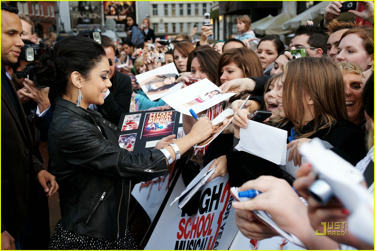 Vanessa Hudgens Premieres HSM3 in London: Photo 1466711 | Photos | Just ...