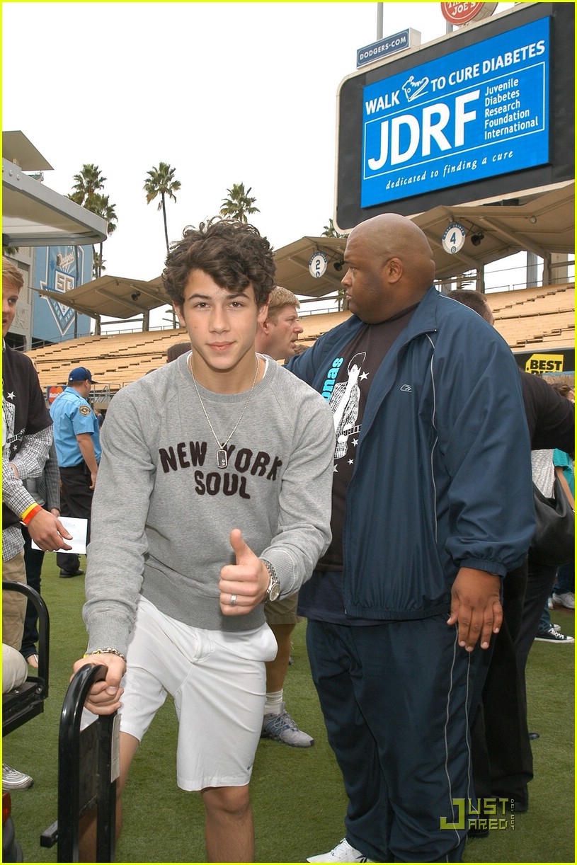 Nick Jonas Diabetes at Dodgers Stadium Photo 1521501 Jonas Brothers